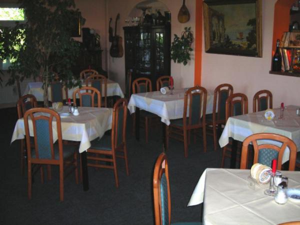 Don Giovanni Ristorante Italiano mit Sommergarten